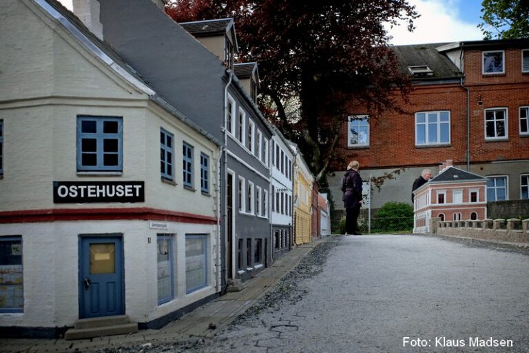 Et kik ad Jernbanegade